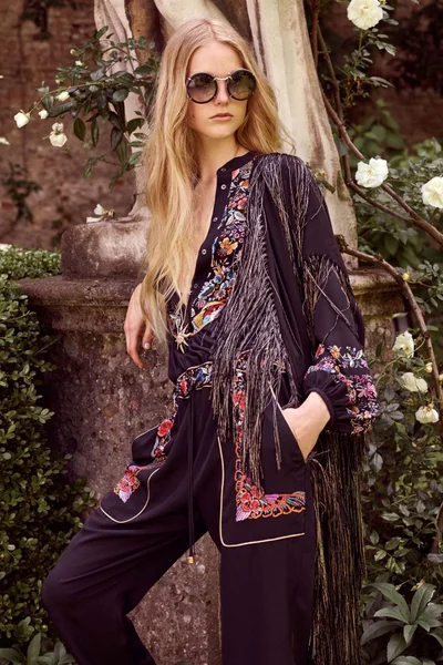 Look 27